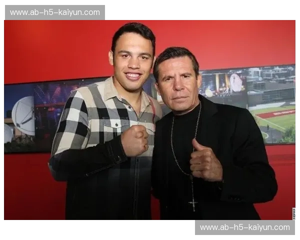 巅峰对决：朱达VS梅威瑟，当格斗的艺术遇上拳击的传奇